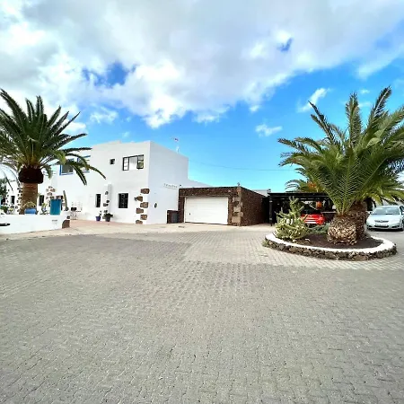 Junior /bb, Wifi, Piscina Y Terraza Con Vista En Yaiza 公寓