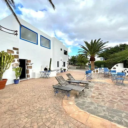 Junior /bb, Wifi, Piscina Y Terraza Con Vista En Yaiza *