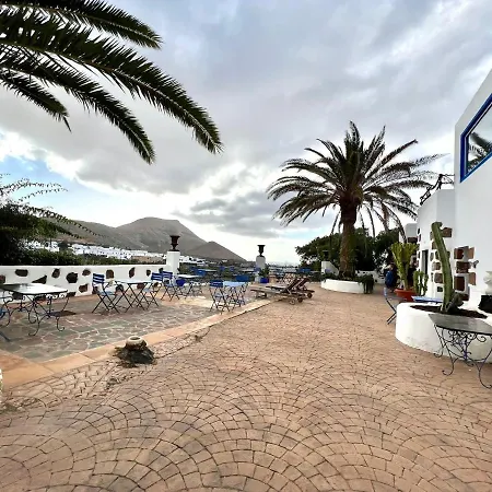 Junior /bb, Wifi, Piscina Y Terraza Con Vista En Yaiza Apartment Yaiza (Lanzarote)